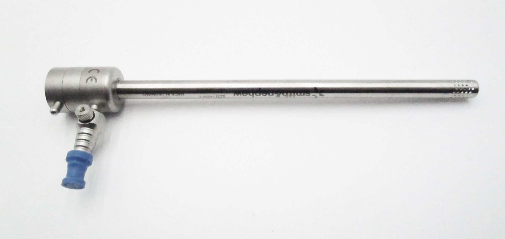 A metal rod with a long handle on top of it.