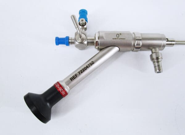 Medical instrument with 0 degree scope.